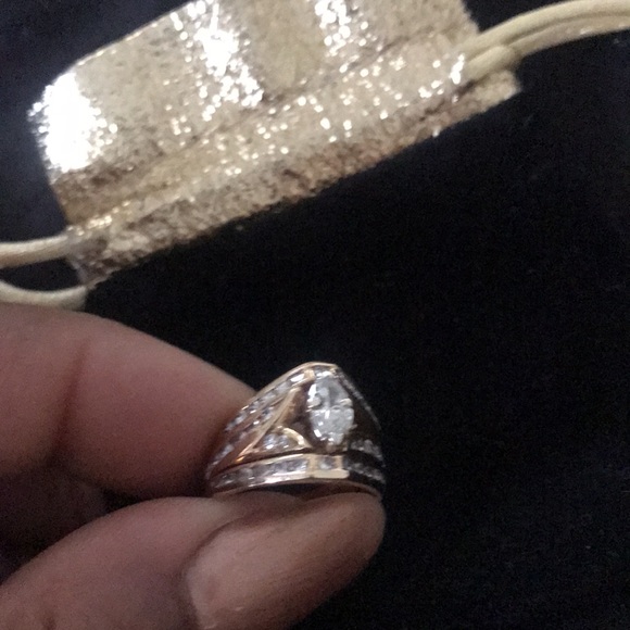 Genuine Diamond ring - Picture 3 of 6